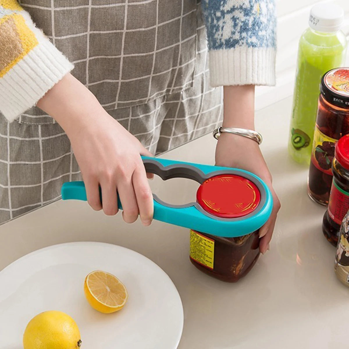 Screw can opener manual can opener four-in-one multifunctional bottle opener