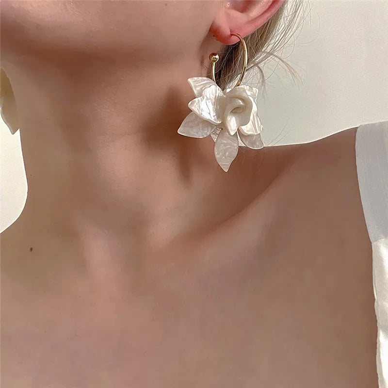 European American Style C Shape Acrylic Metal Petal Earrings