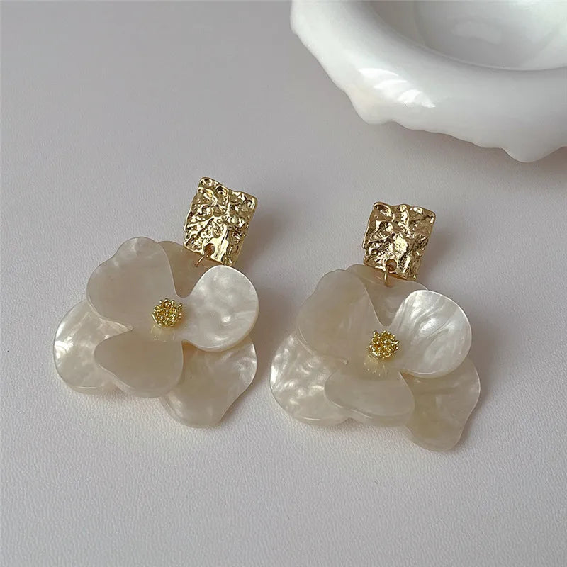 European American Style C Shape Acrylic Metal Petal Earrings