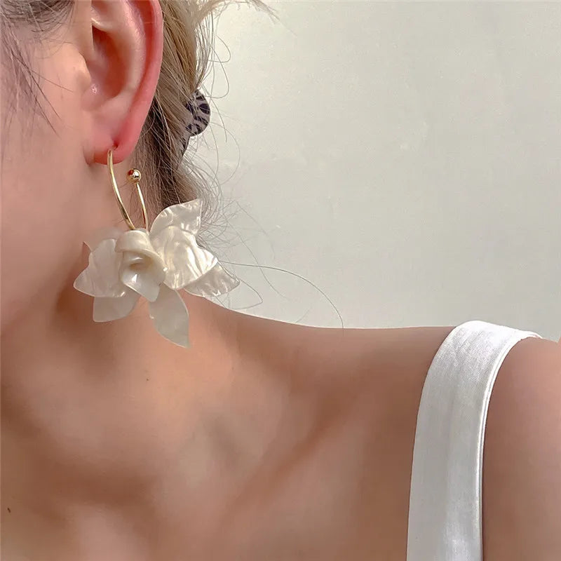 European American Style C Shape Acrylic Metal Petal Earrings